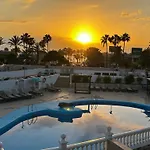Perla Paraiso Royal 아파트
